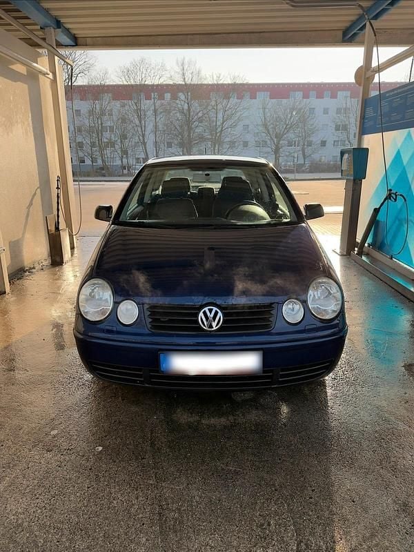 Gebraucht VW Polo 62 PS (45 kW) 2011 Blau Kleinwagen