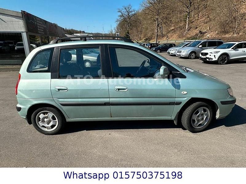 Gebraucht Hyundai Matrix GLS 103 PS (75 kW) 2004 Silber Van / Kleinbus