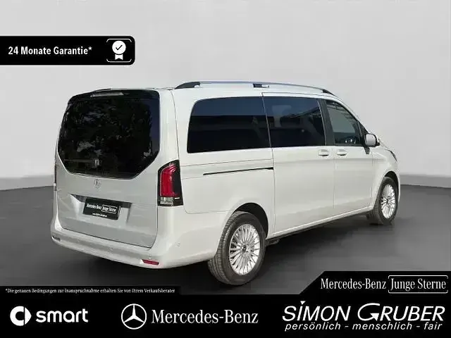 Gebraucht Mercedes V250 Style 190 PS (139 kW) 2025 Grau Van / Kleinbus