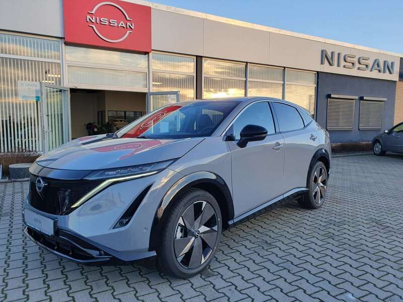 Keramik grau Gebraucht 2024 Nissan Ariya Evolve SUV | 38.990 € - Bild 1/4