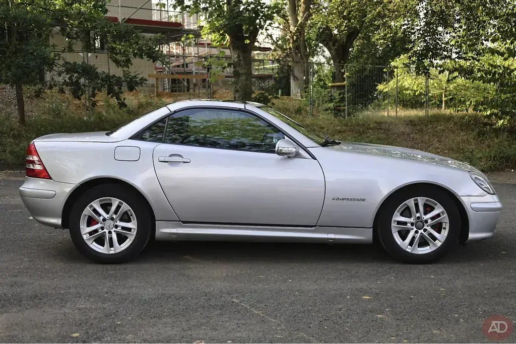 Gebraucht Mercedes SLK200 163 PS (119 kW) 2003 Silber Cabrio