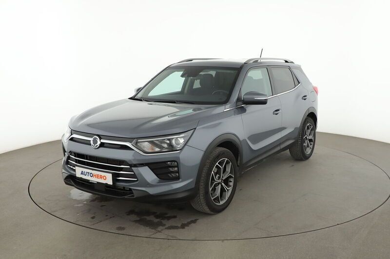Grau Gebraucht 2023 Ssangyong Korando SUV | 21.680 € (Fairer Preis) - Bild 1/4