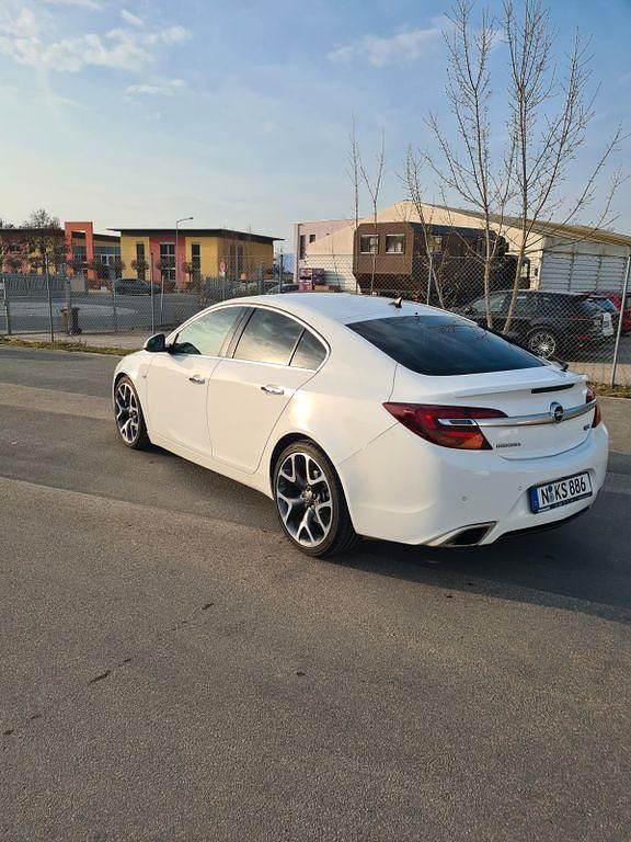 Gebraucht Opel Insignia OPC 325 PS (239 kW) 2015 Weiß Limousine