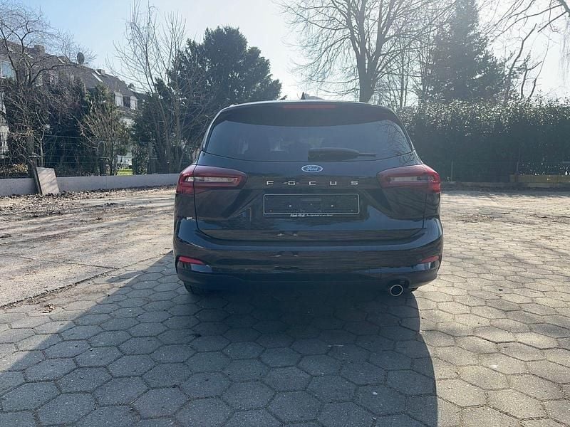 Gebraucht Ford Focus 116 PS (85 kW) 2025 Schwarz Kombi