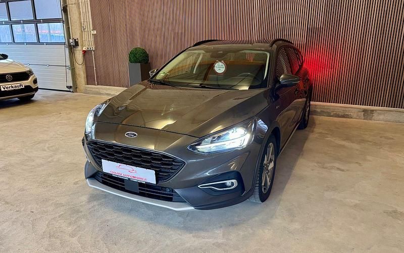 Gebraucht Ford Focus 155 PS (114 kW) 2020 Grau Kombi