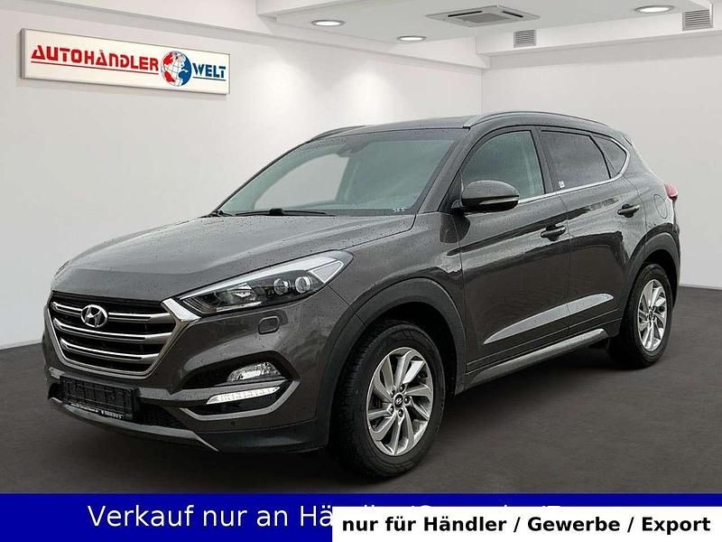 Gebraucht Hyundai Tucson Style 177 PS (130 kW) 2016 Grau SUV