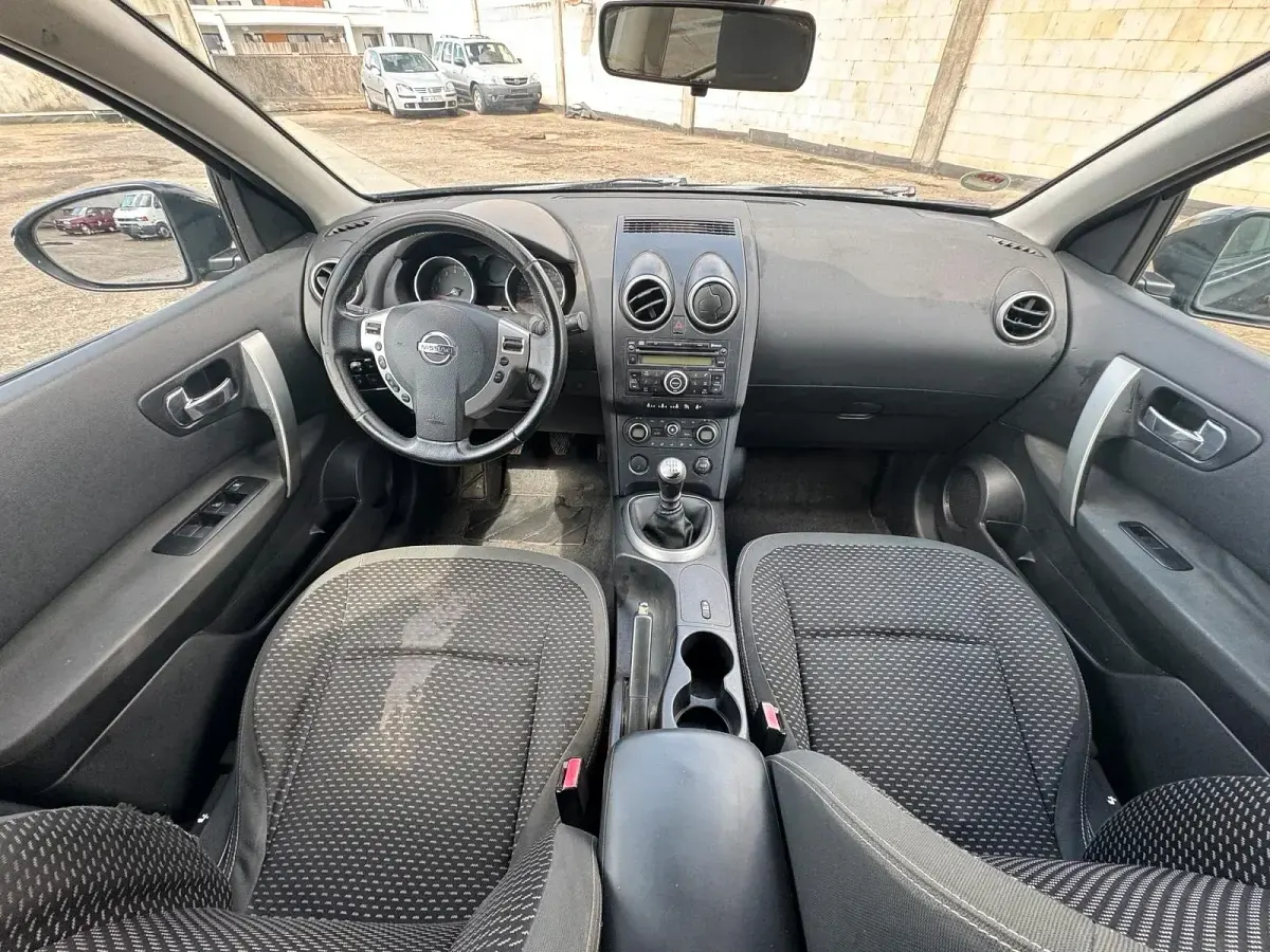Gebraucht Nissan Qashqai +2 141 PS (103 kW) 2010 Schwarz SUV