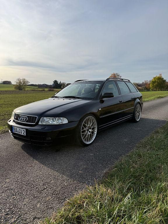 Schwarz Gebraucht 1999 Audi S4 Sport Kombi | 17.990 € - Bild 1/4