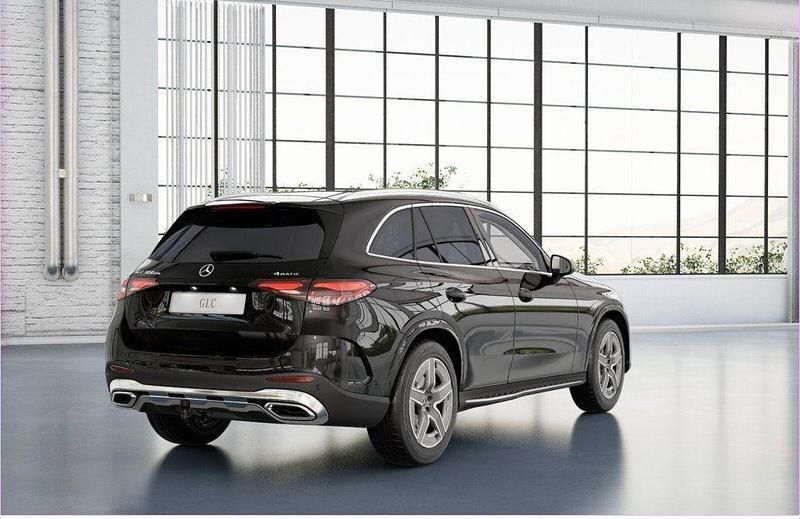 Gebraucht Mercedes GLC300e 333 PS (244 kW) 2024 SUV