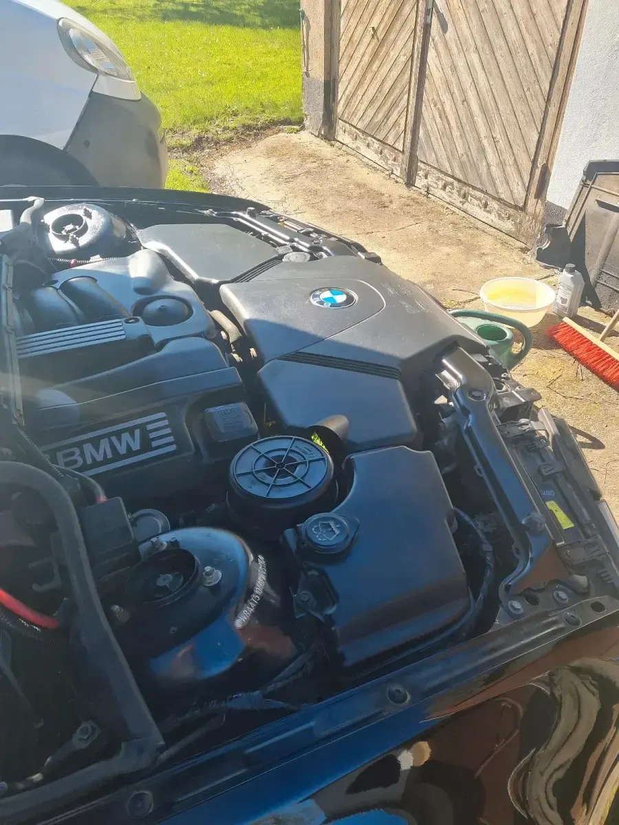 Używany BMW 316 Compact 115 KM (84 kW) 2003 Czarny Hatchback