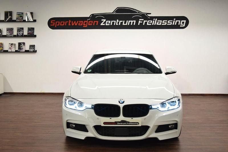 Gebraucht BMW 320 M Performance 190 PS (139 kW) 2016 Weiß Limousine