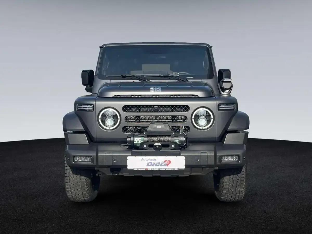 Neu BAW 212 166 PS (122 kW) 2026 Matt grau SUV