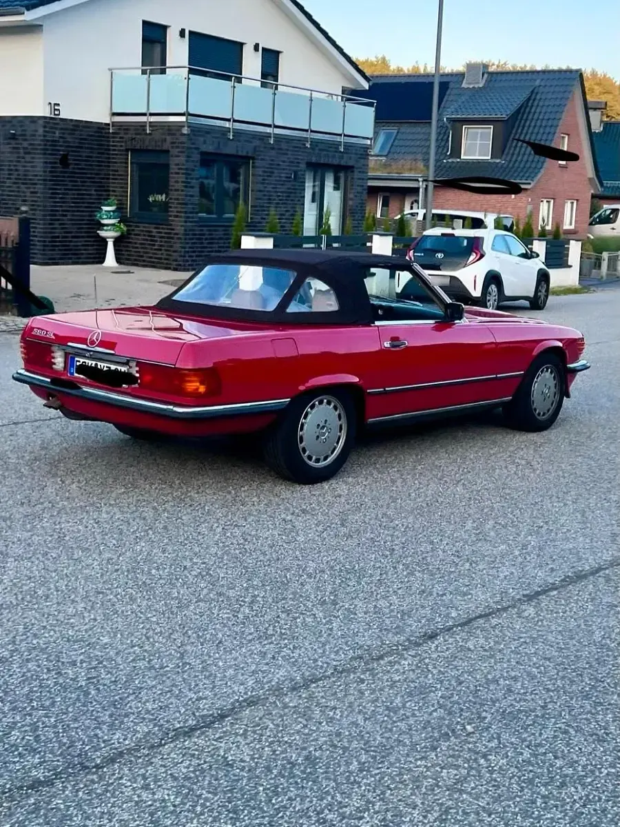 Gebraucht Mercedes 560 230 PS (169 kW) 1989 Rot Cabrio