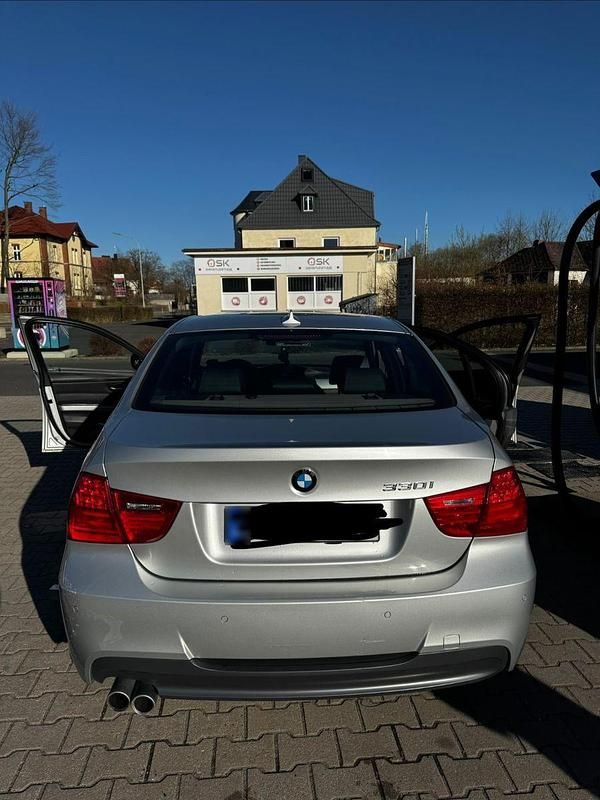 Gebraucht BMW 330 M Sport 272 PS (200 kW) 2009 Silber Limousine