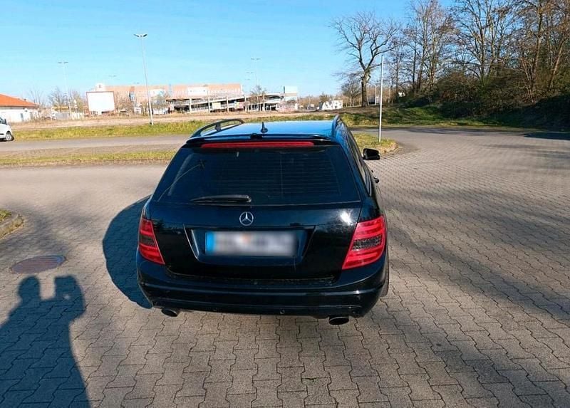 Schwarz Gebraucht 2012 Mercedes C180 Kombi | 7.750 € (Guter Preis) - Bild 1/4