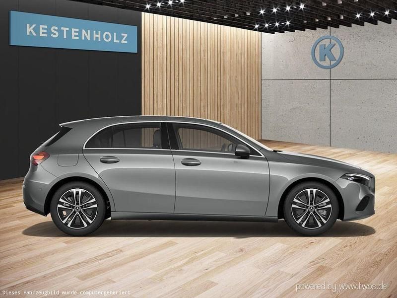 Gebraucht Mercedes A250 Progressive 218 PS (160 kW) 2023 Lack mountaingrau Limousine