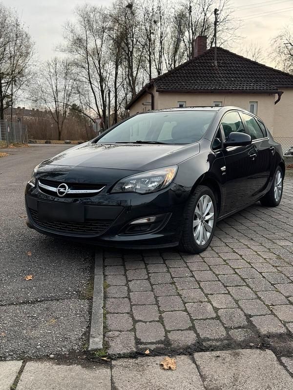 Gebraucht 2013 Opel Astra Kleinwagen | 4.999 € (Fairer Preis) - Bild 1/4