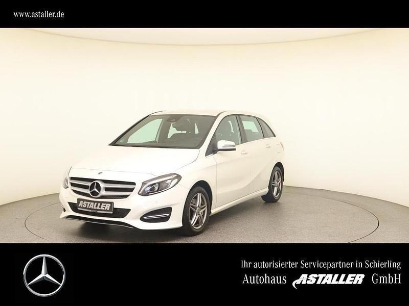 Zirrusweiß Gebraucht 2017 Mercedes B200 Urban Van / Kleinbus | 14.500 € (Guter Preis) - Bild 1/4