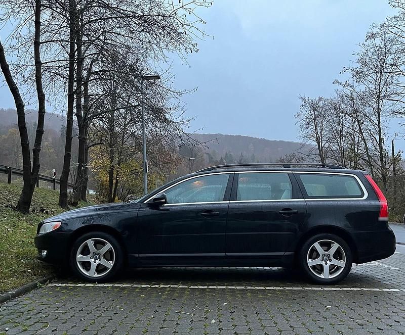 Gebraucht Volvo V70 136 PS (100 kW) 2014 Schwarz Kombi