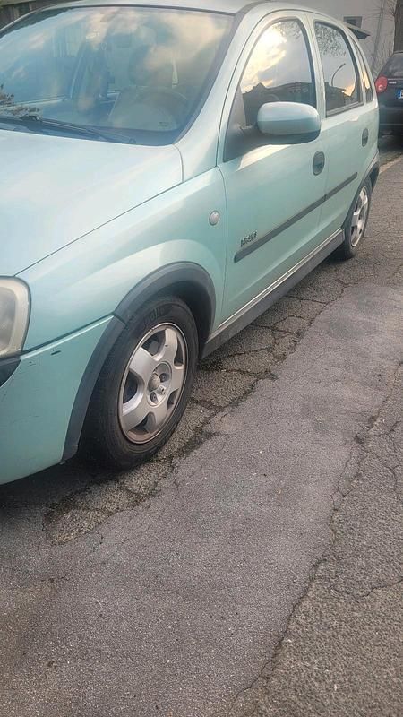 Gebraucht Opel Corsa 90 PS (66 kW) 2001 Grün Kleinwagen