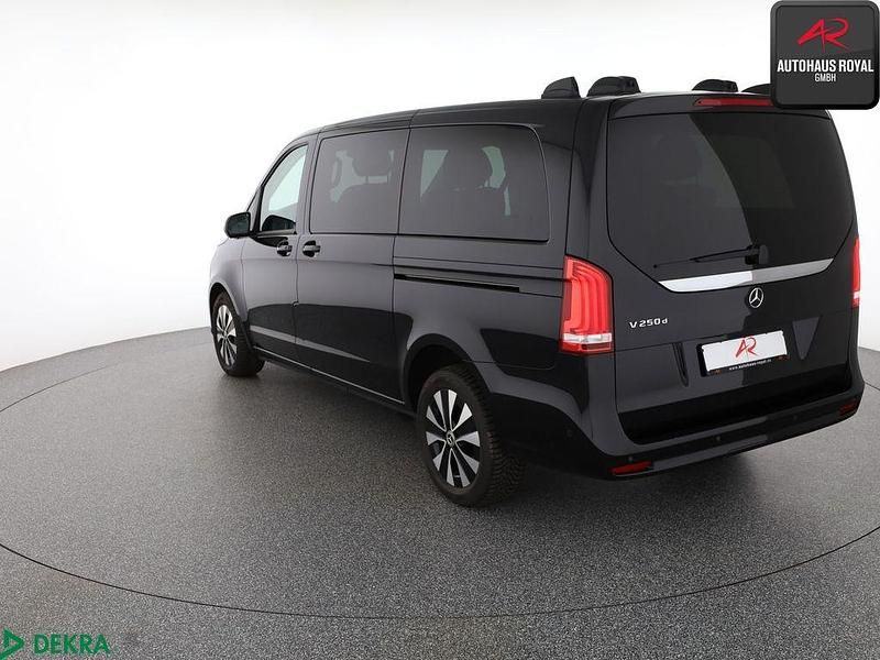 Gebraucht Mercedes V250 190 PS (139 kW) 2021 Obsidianschwarz Van / Kleinbus