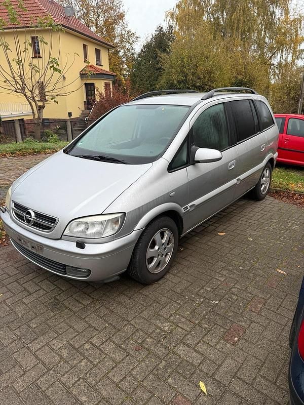 Silber Gebraucht 2004 Opel Zafira Van / Kleinbus | 500 € (Superpreis) - Bild 1/4
