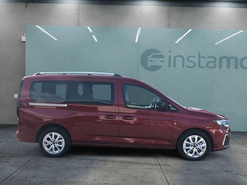 Gebraucht Ford Tourneo 122 PS (89 kW) 2024 Rot Van / Kleinbus