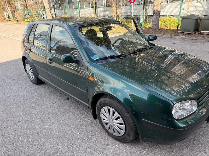 Gebraucht VW Golf III 101 PS (74 kW) 1998 Grün Kombi