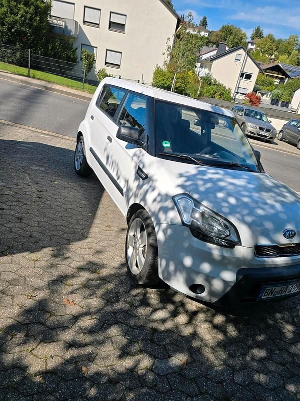 Weiß Gebraucht 2009 Kia Soul SUV | 2.800 € (Guter Preis) - Bild 1/4