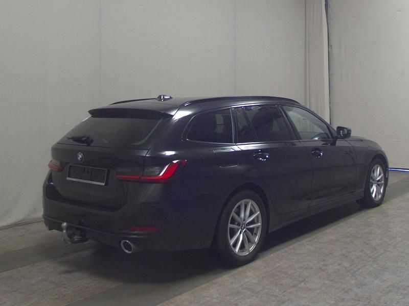 Gebraucht BMW 320 Shadowline 190 PS (139 kW) 2023 Schwarz Kombi