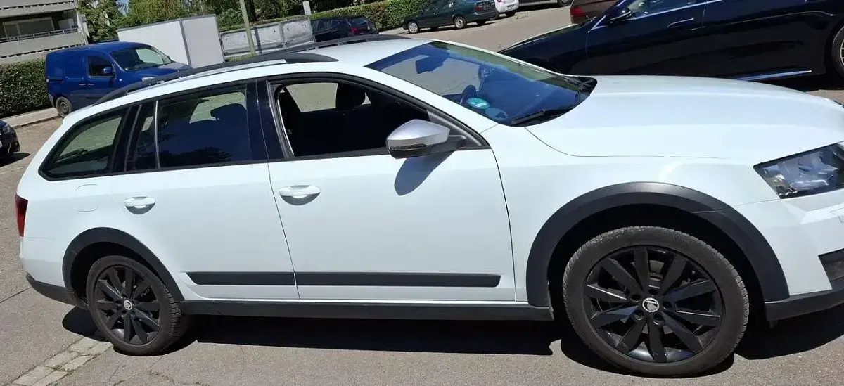 Gebraucht Skoda Octavia 184 PS (135 kW) 2015 Weiß Kombi