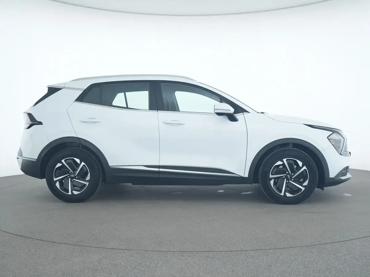 Gebraucht Kia Sportage Vision 150 PS (110 kW) 2023 Carraraweiss SUV