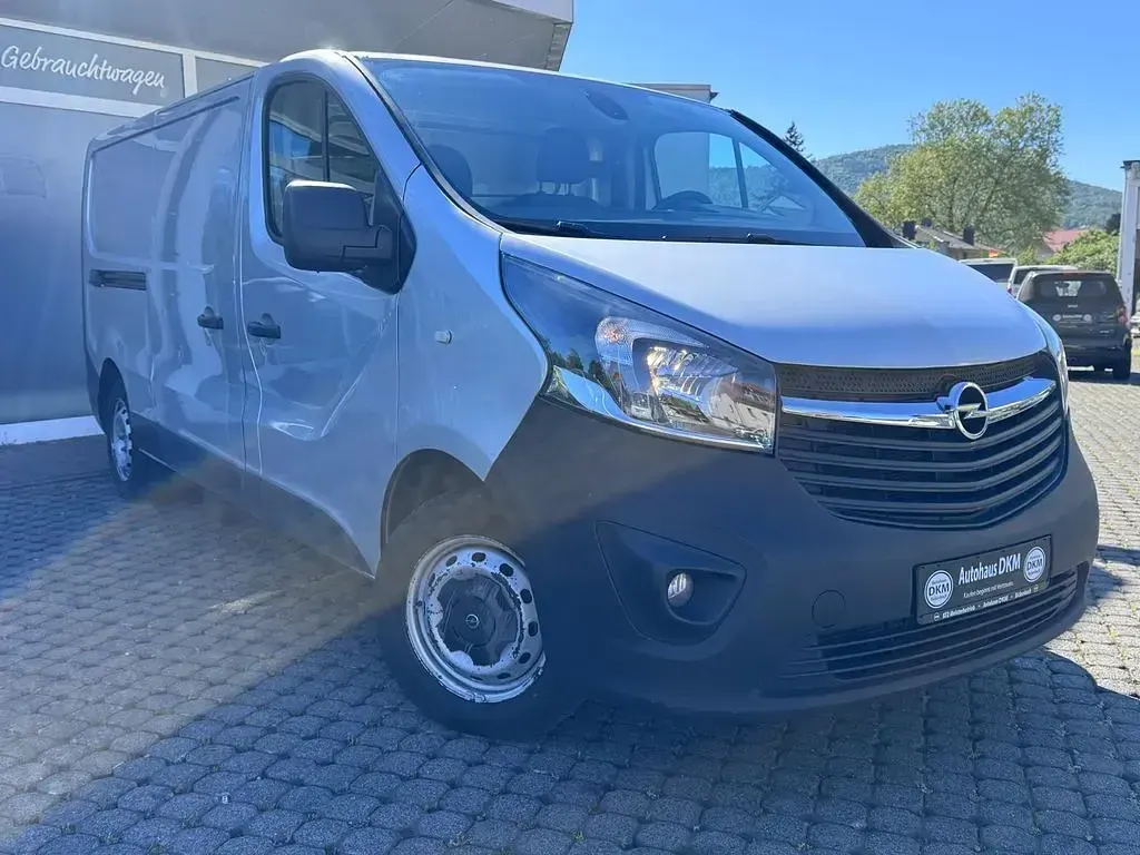 Gebraucht Opel Vivaro 116 PS (85 kW) 2016 Silber Van / Kleinbus