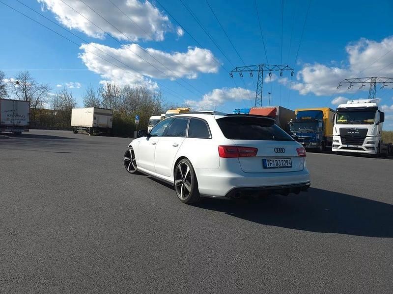 Gebraucht Audi A6 Ambiente 190 PS (139 kW) 2014 Weiß Kombi