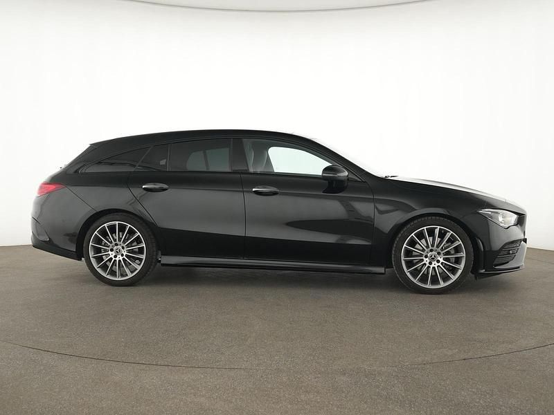 Gebraucht Mercedes CLA250 AMG line 224 PS (164 kW) 2023 Kosmosschwarz Limousine