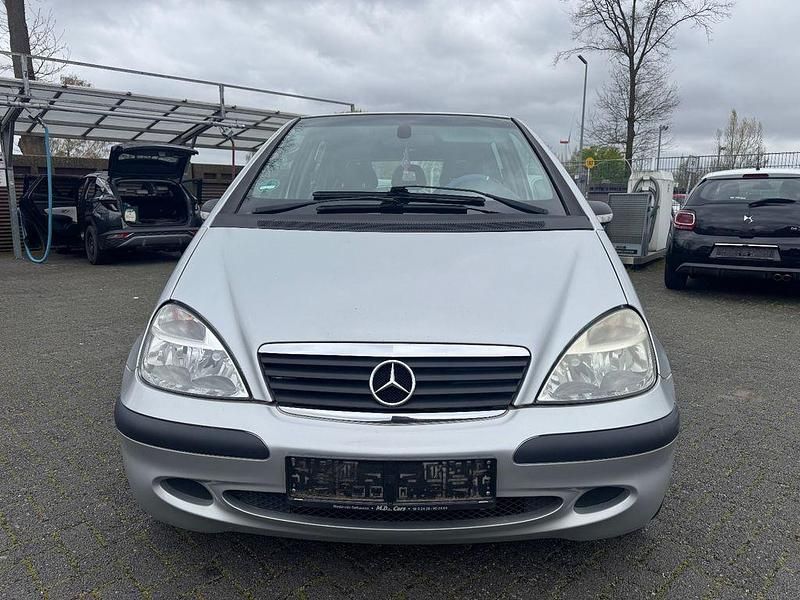 Gebraucht Mercedes A160 Avantgarde 102 PS (75 kW) 2004 Silber Van / Kleinbus