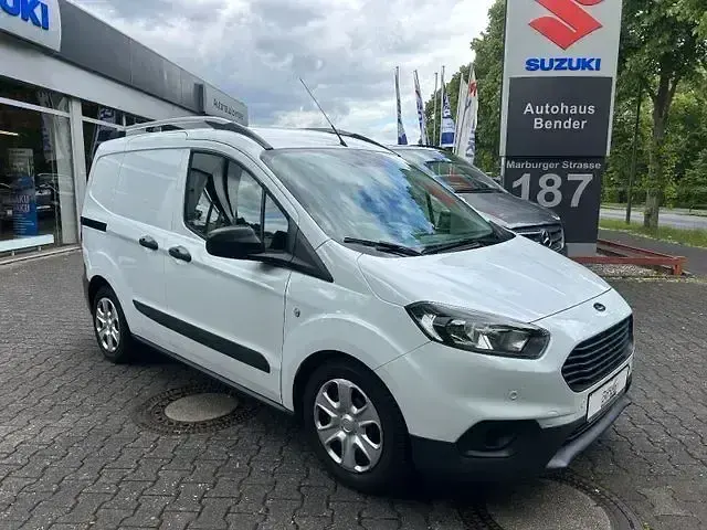 Gebraucht Ford Transit Trend 101 PS (74 kW) 2022 Weiß Van / Kleinbus