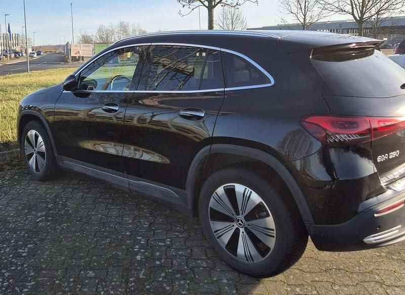 Gebraucht Mercedes EQA250 Progressive 139 kW (190 PS) 2023 SUV