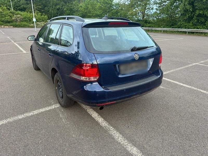 Gebraucht VW Golf VI 105 PS (77 kW) 2011 Kleinwagen