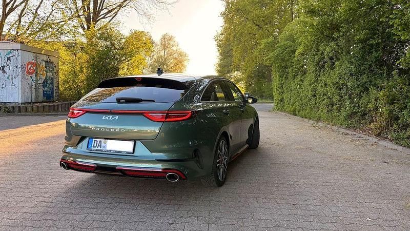 Gebraucht Kia ProCeed GT 204 PS (150 kW) 2024 Grün Kombi