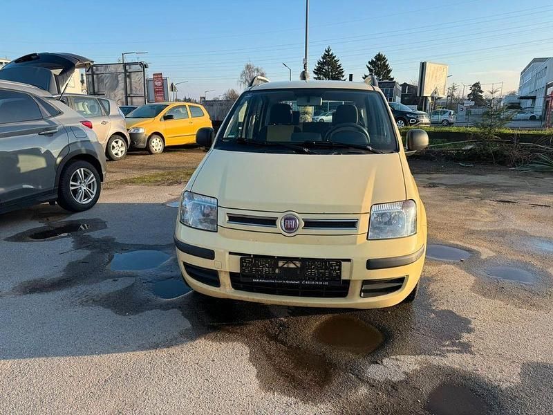 Gelb Gebraucht 2010 Fiat Panda Dynamic Limousine | 1.799 € (Fairer Preis) - Bild 1/4