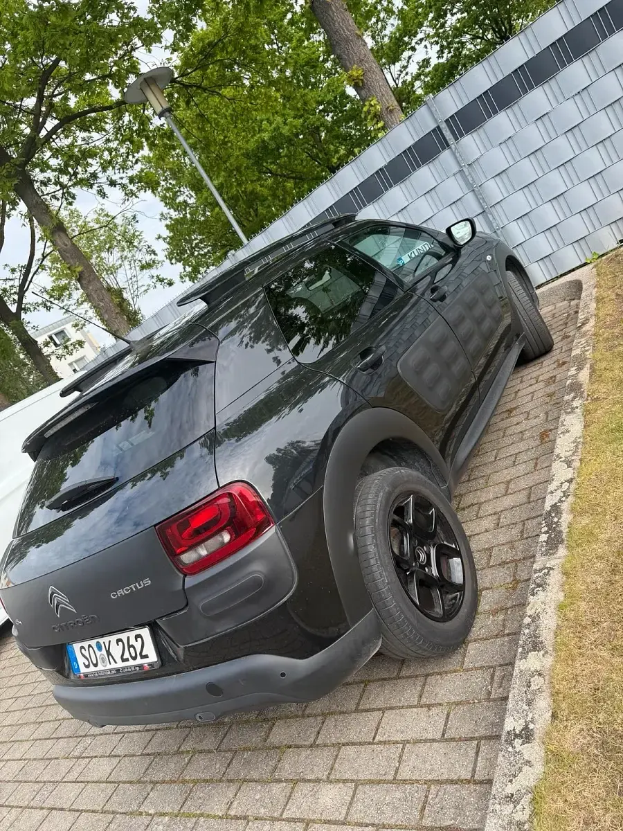 Gebraucht Citroën C4 Cactus 82 PS (60 kW) 2016 Schwarz Kleinwagen