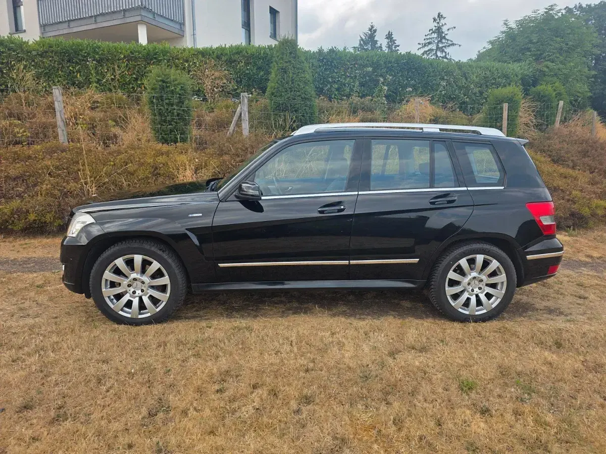 Gebraucht Mercedes GLK220 170 PS (125 kW) 2010 Schwarz SUV