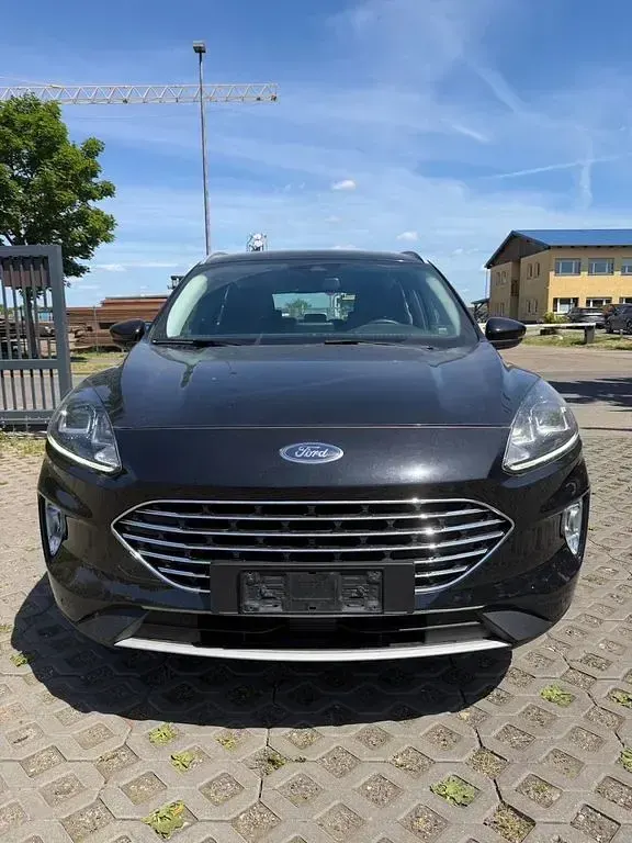 Gebraucht Ford Kuga Titanium 120 PS (88 kW) 2021 Schwarz SUV