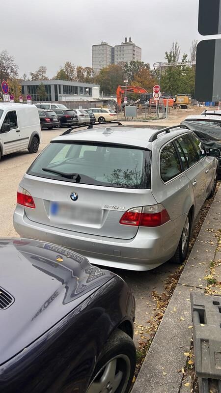 Silber Gebraucht 2004 BMW 530 Kombi | 4.999 € (Fairer Preis) - Bild 1/4