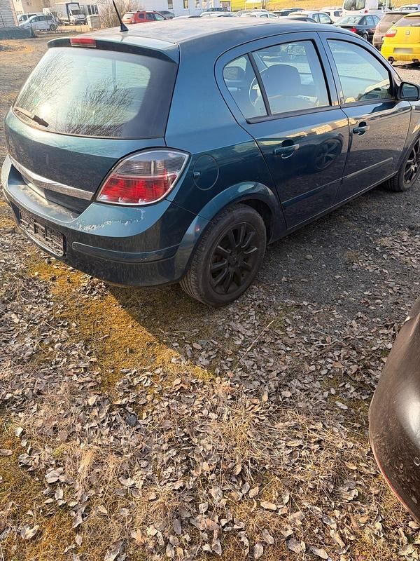 Gebraucht Opel Astra 2007 Grün Limousine