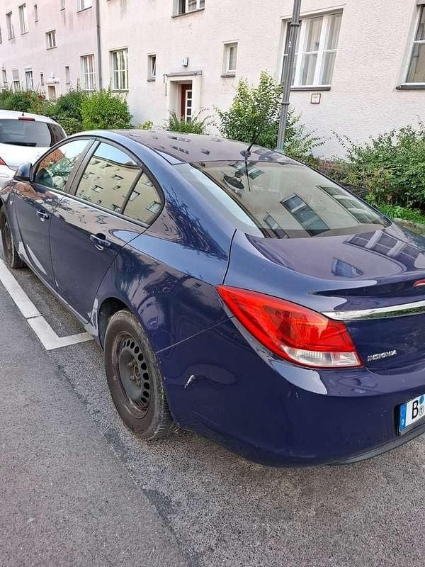 Blau Gebraucht 2009 Opel Insignia Limousine | 4.900 € (Guter Preis) - Bild 1/4