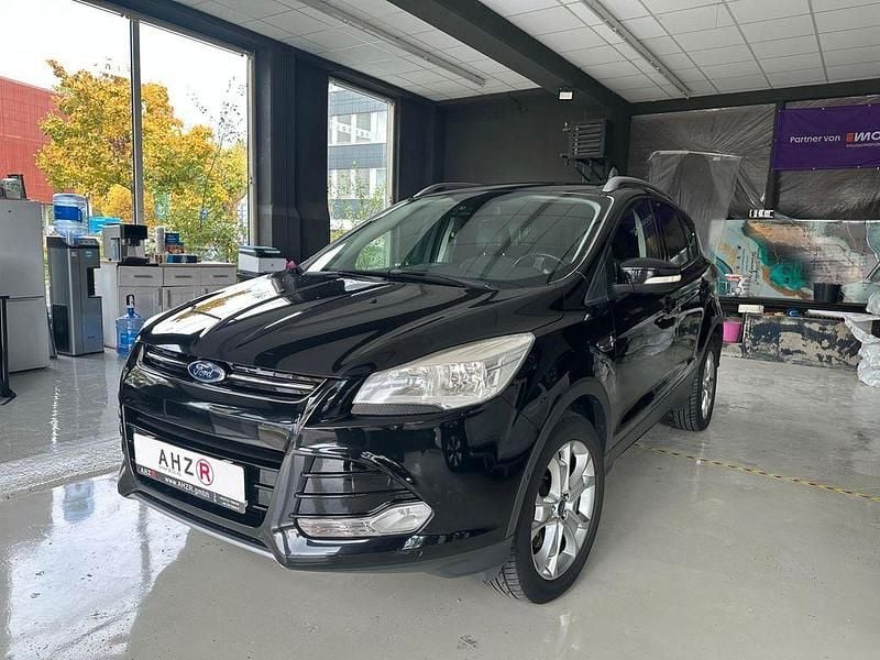 Schwarz Gebraucht 2014 Ford Kuga Titanium SUV | 11.000 € (Fairer Preis) - Bild 1/4