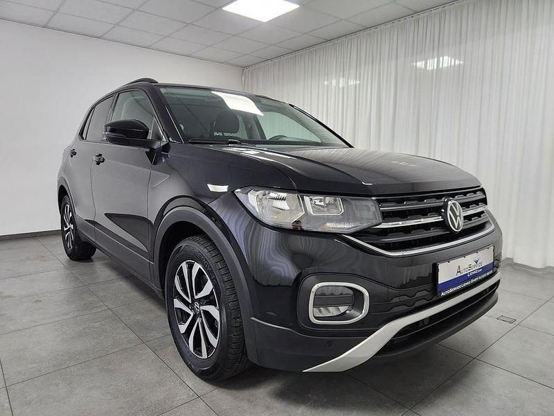 Deep black perleffekt (metallic) Gebraucht 2021 VW T-Cross Active SUV | 21.990 € (Guter Preis) - Bild 1/4