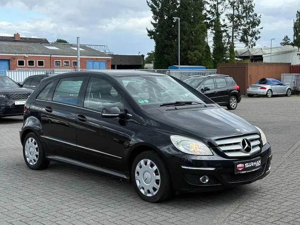 Gebraucht Mercedes B170 116 PS (85 kW) 2008 Schwarz Van / Kleinbus